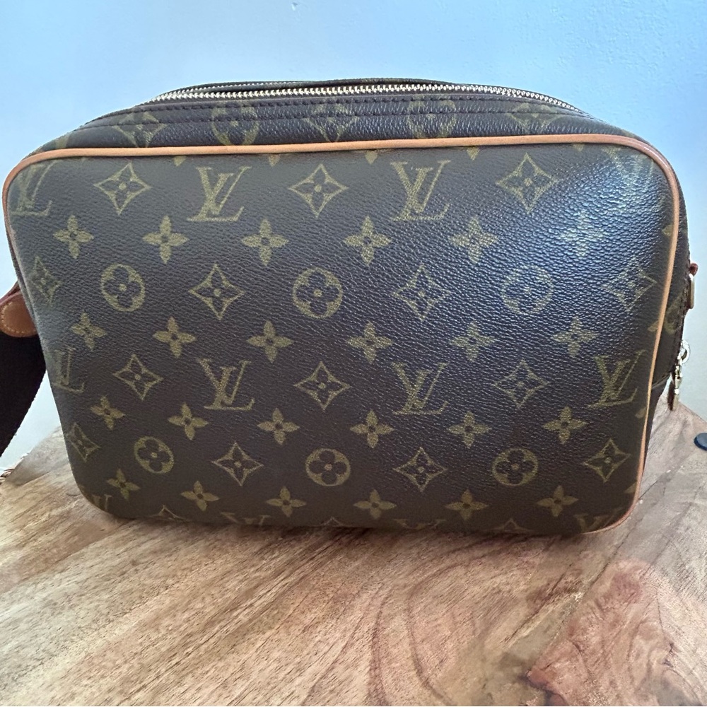 Authentic Louis Vuitton Monogram Reporter Crossbody Shoulder Bag Purse SP1010 - Picture 2 of 16
